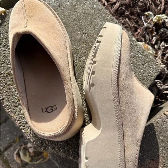 UGG NEW HEIGHTS CLOG - Picture 4 of 4